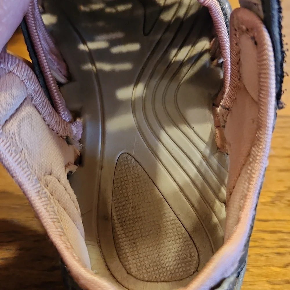 HOBiBEAR Sport Water Toddler Sandals Size 1.5